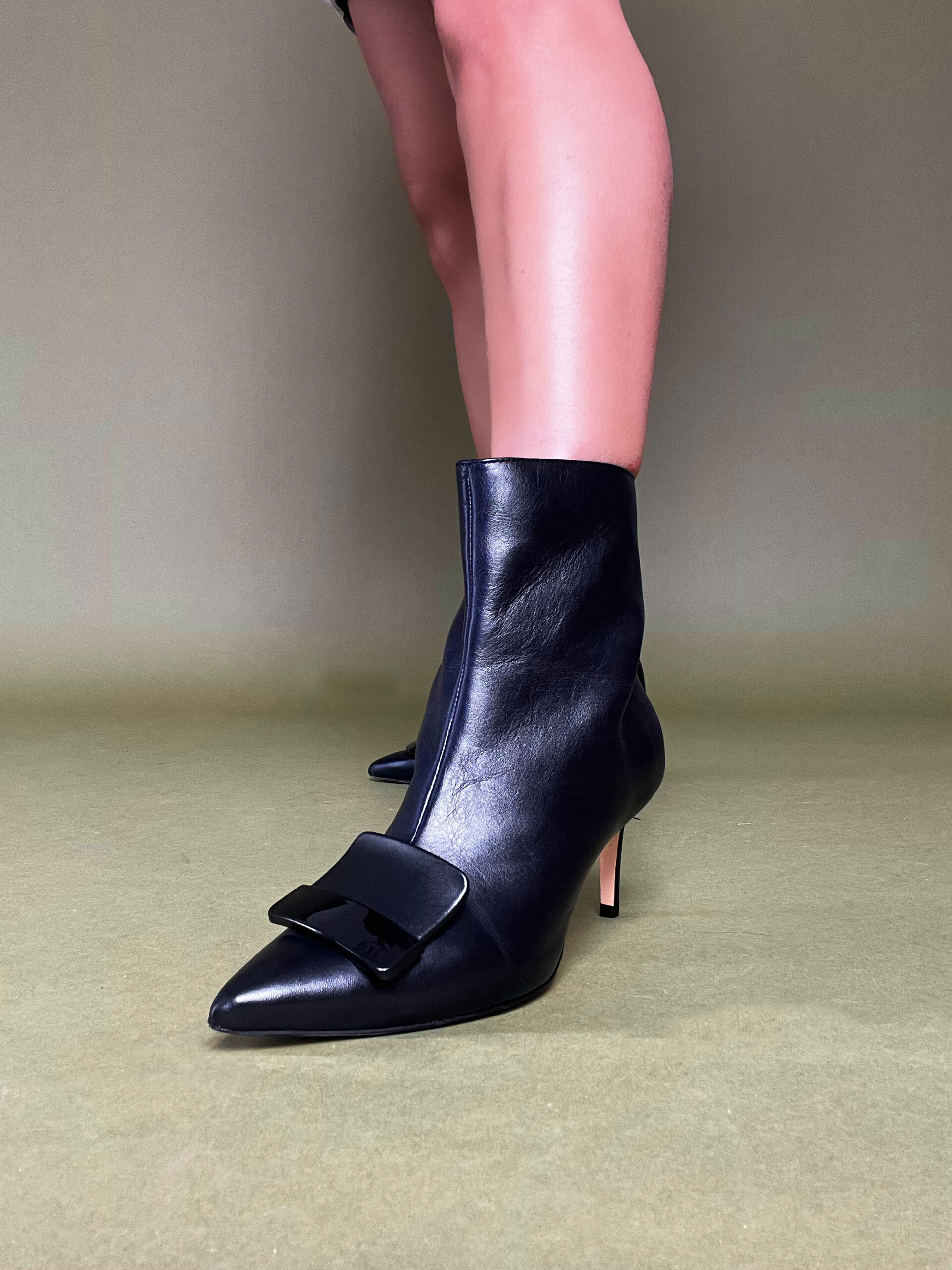 Stivaletto a punta in pelle Stile gotico vestiti